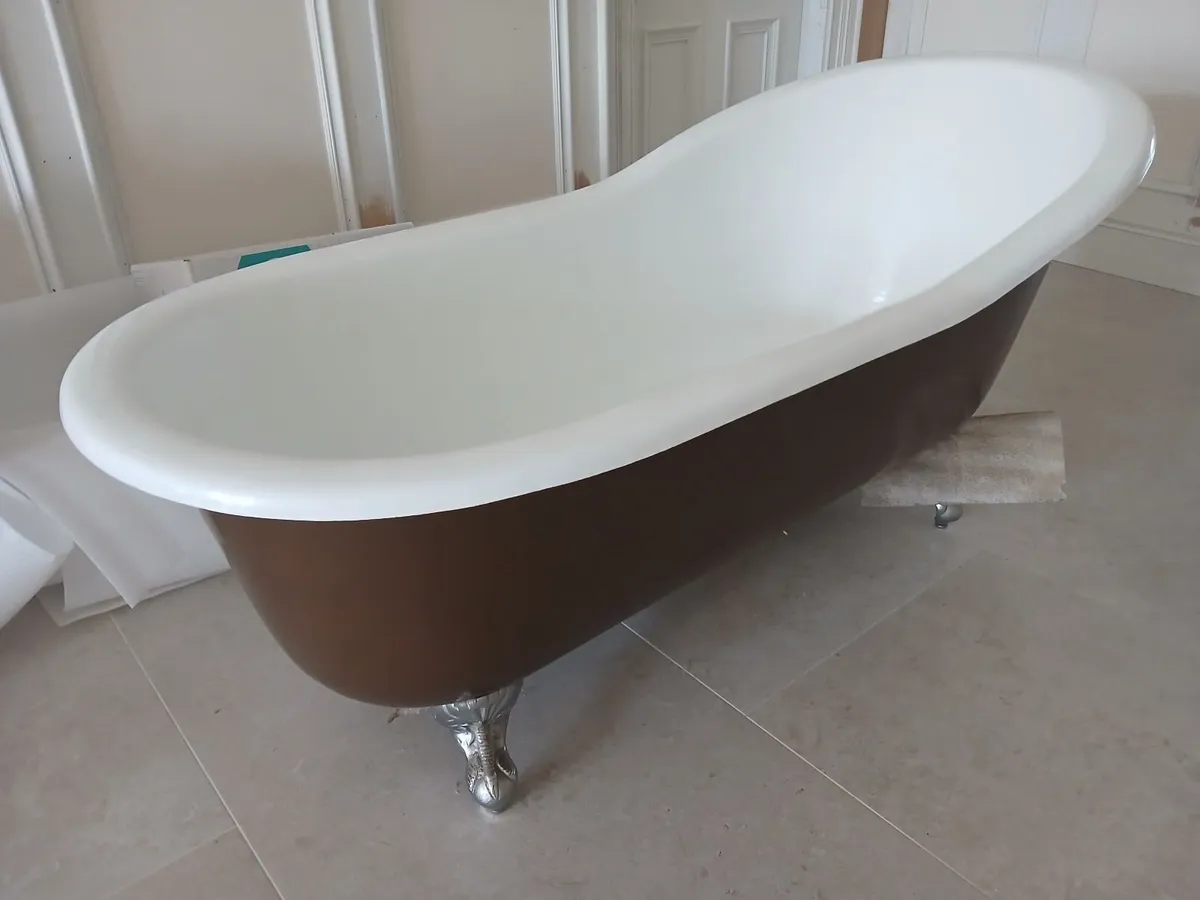 Cast iron slipper bath ( new ) - Image 1