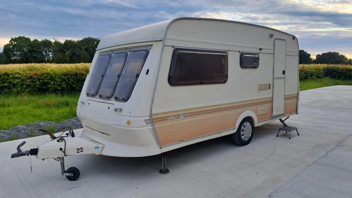 Caravan - Image 2