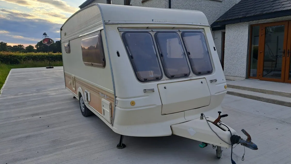 Caravan - Image 3