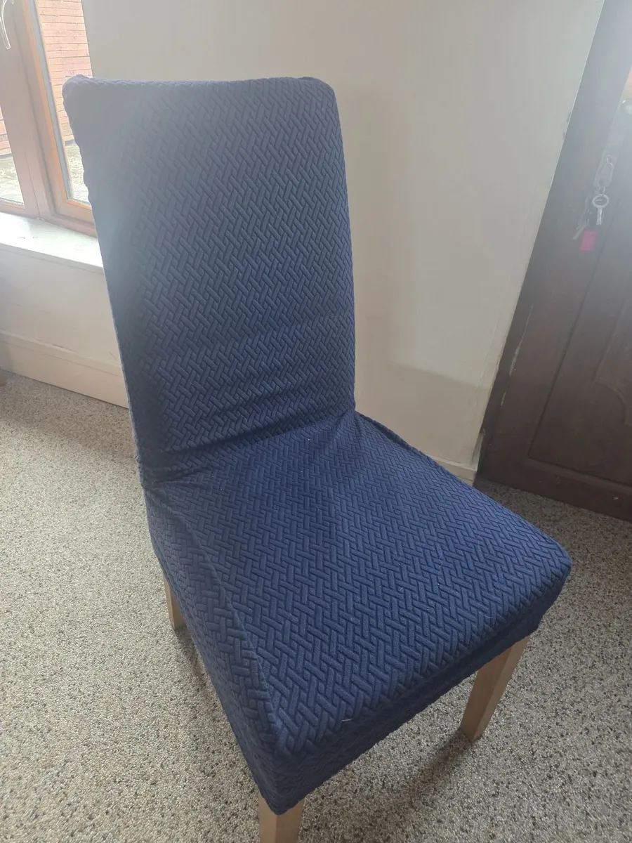 Table and chairs x 6 - Image 2