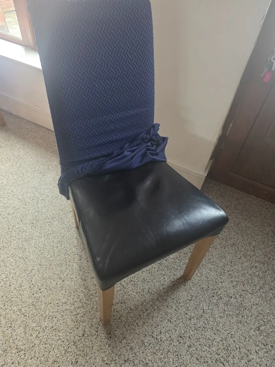Table and chairs x 6 - Image 4