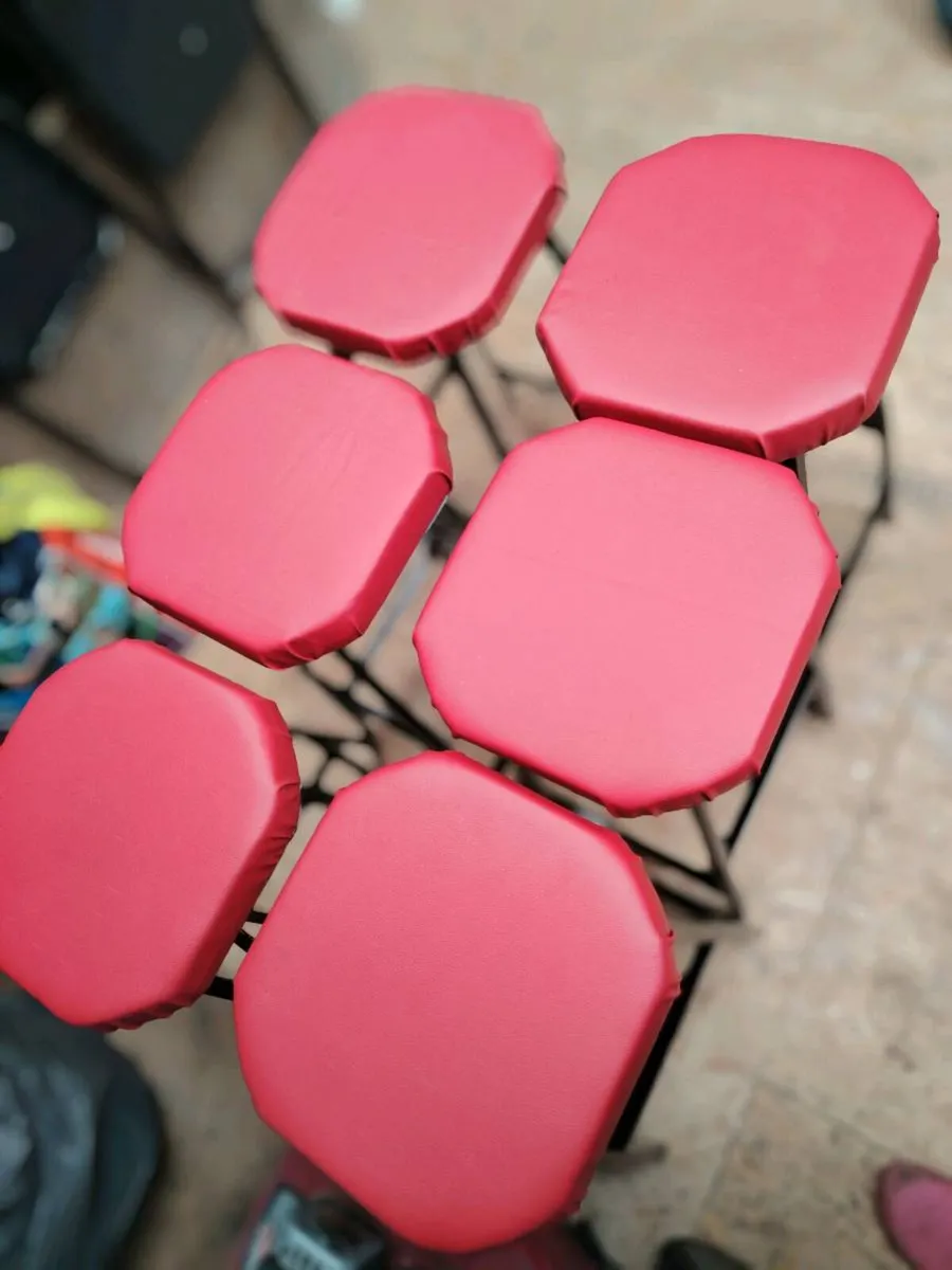 Bar stools - Image 2