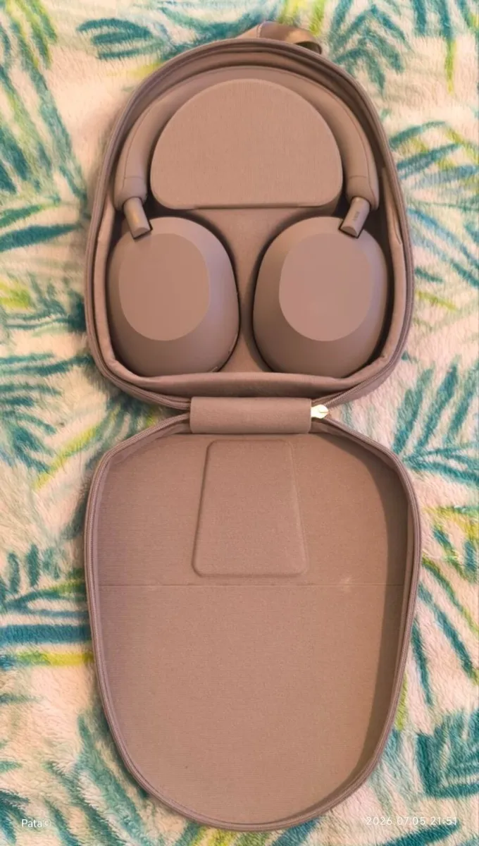 WH-1000XM5 Wireless Noise Cancelling Headphones - Image 1