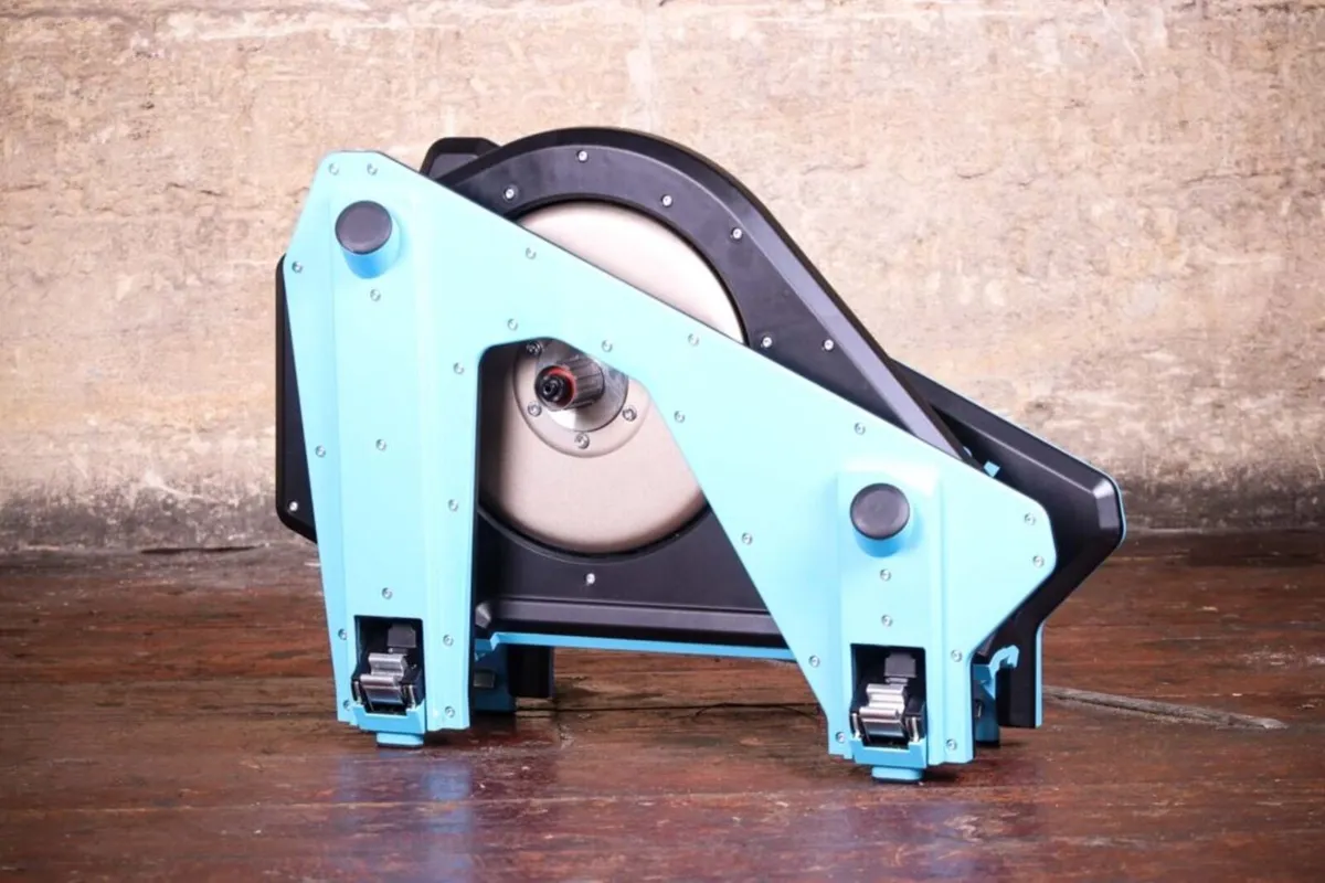 Tacx neo 2 smart turbo trainer - Image 3