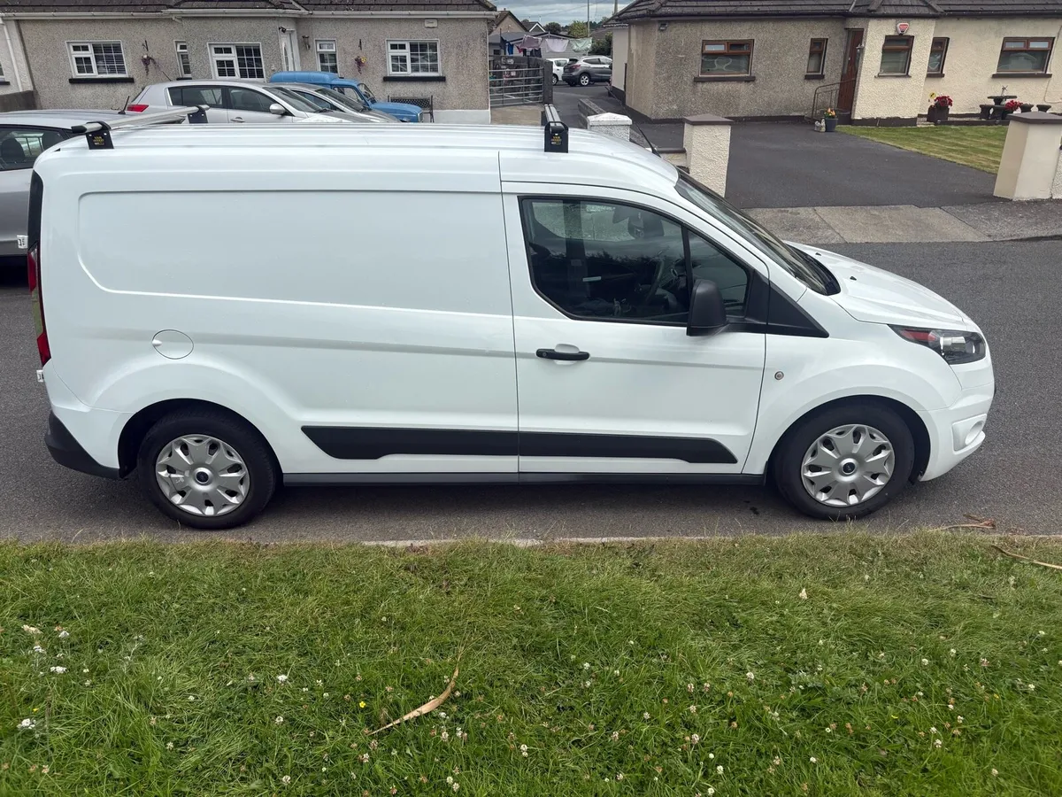 Ford Transit Connect LWB - Image 3