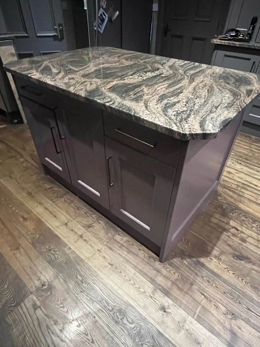 Kitchen island - Image 4