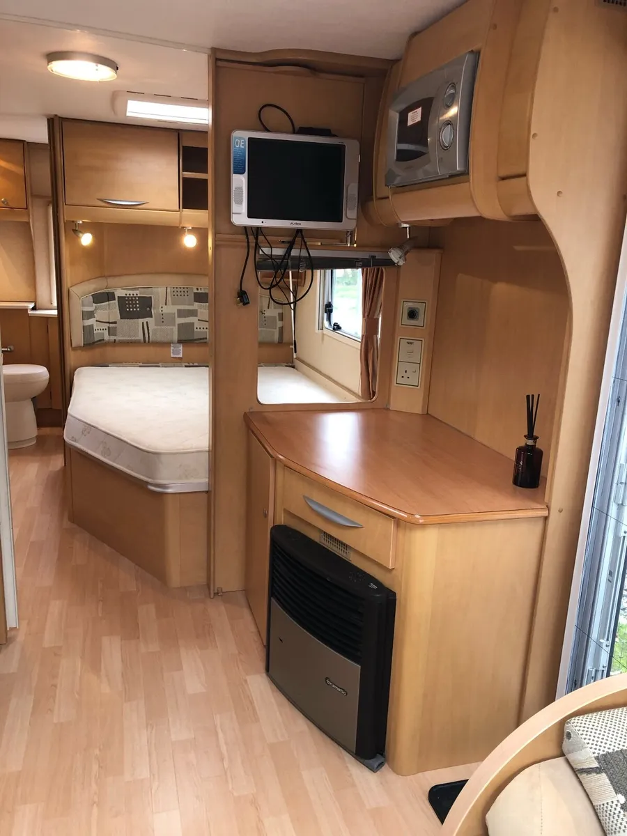 2010 Bailey Senator – Twin Axle 4 Berth Caravan - Image 1