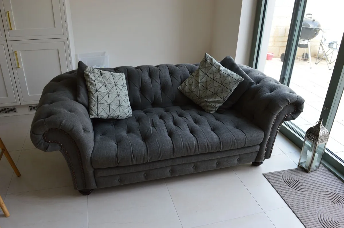 Sofa Couch (Chesterfield Style) - Image 1
