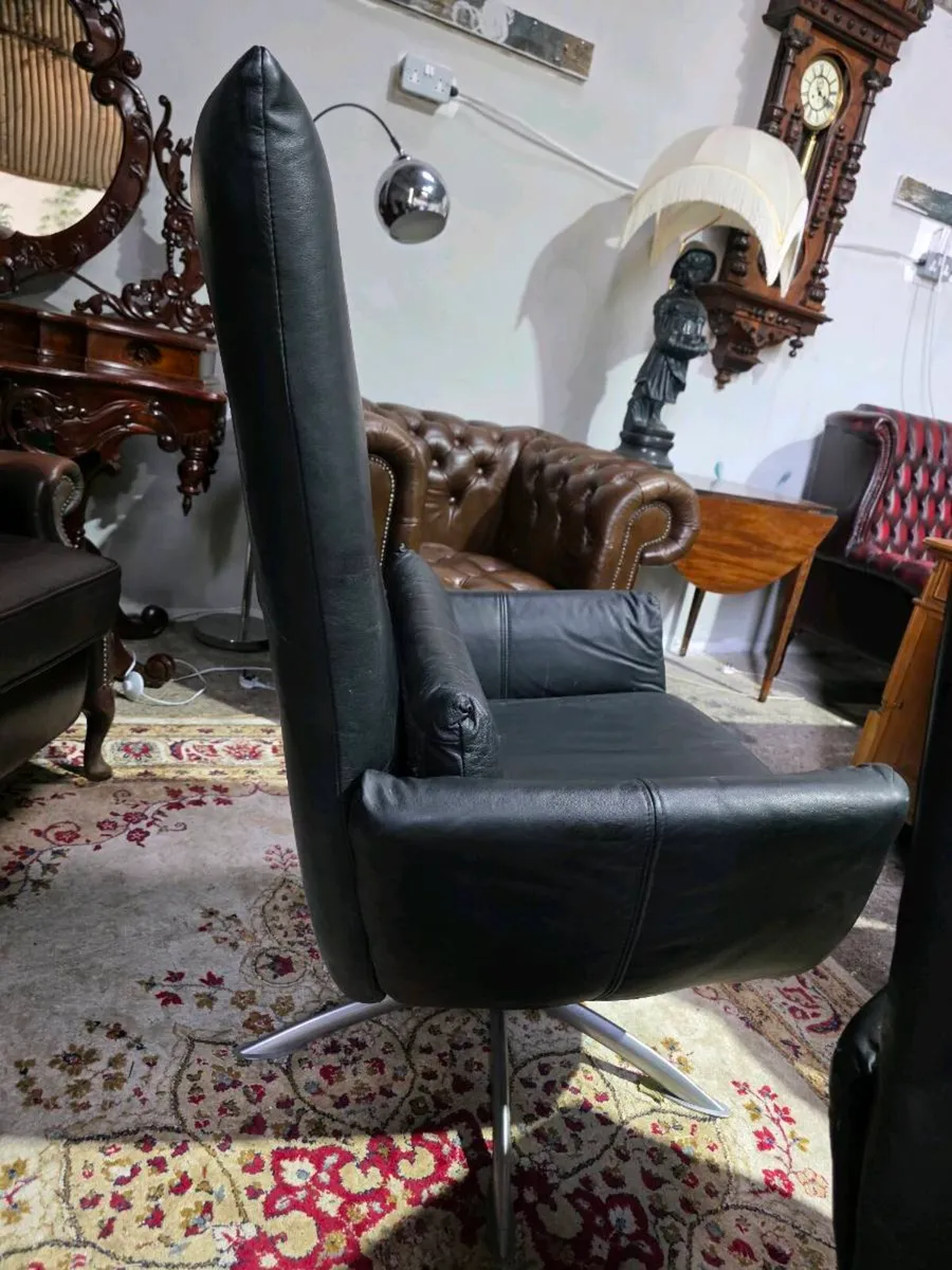 2x leather swivel - Image 3