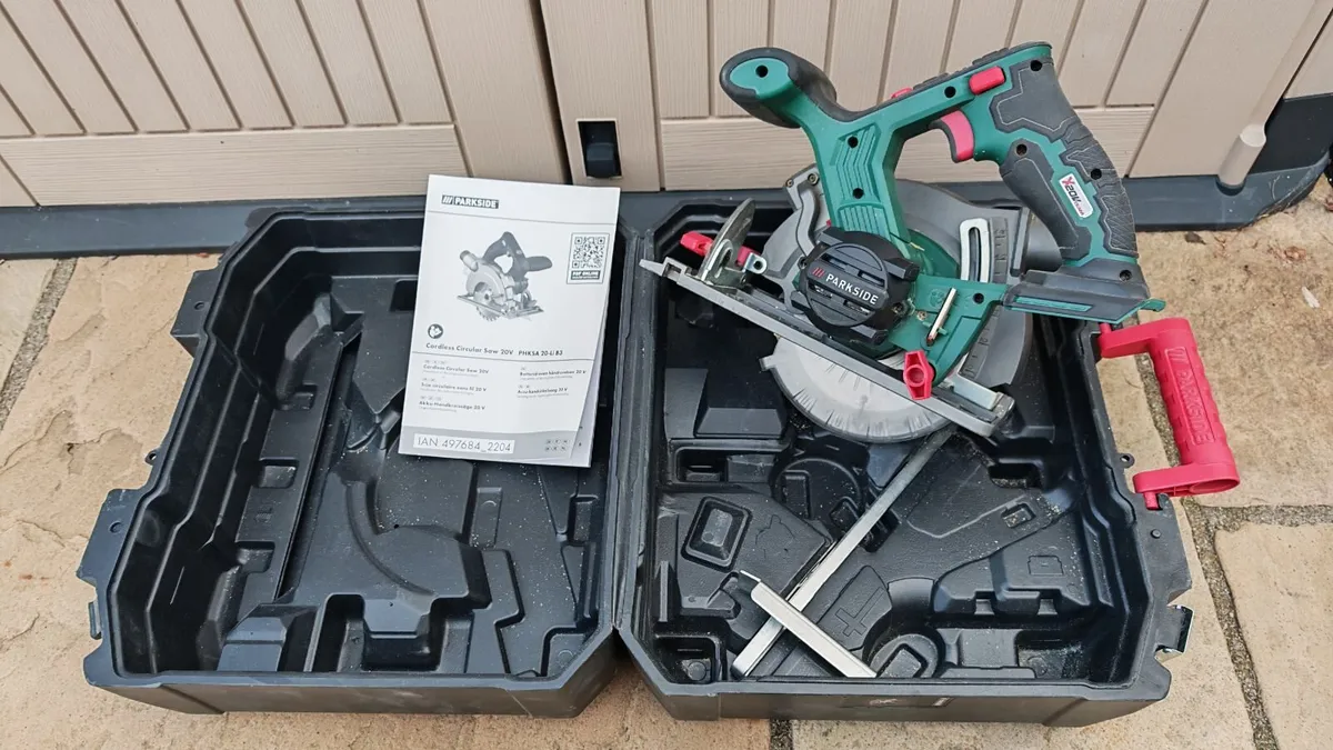 Parkside Cordless Circular Saw 20v - Image 4