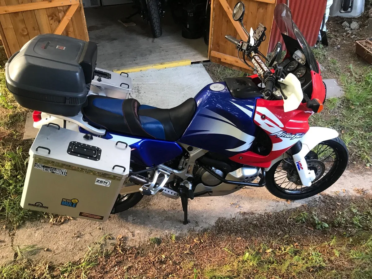 Motorcycle - Image 4