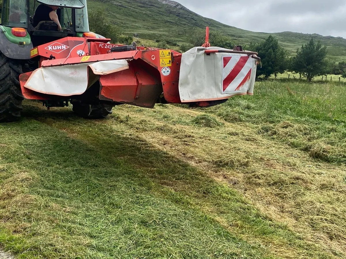 Kuhn conditioner mower - Image 2