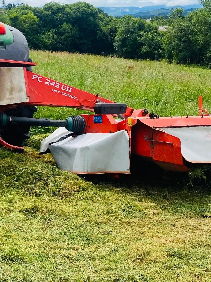 Kuhn conditioner mower - Image 3