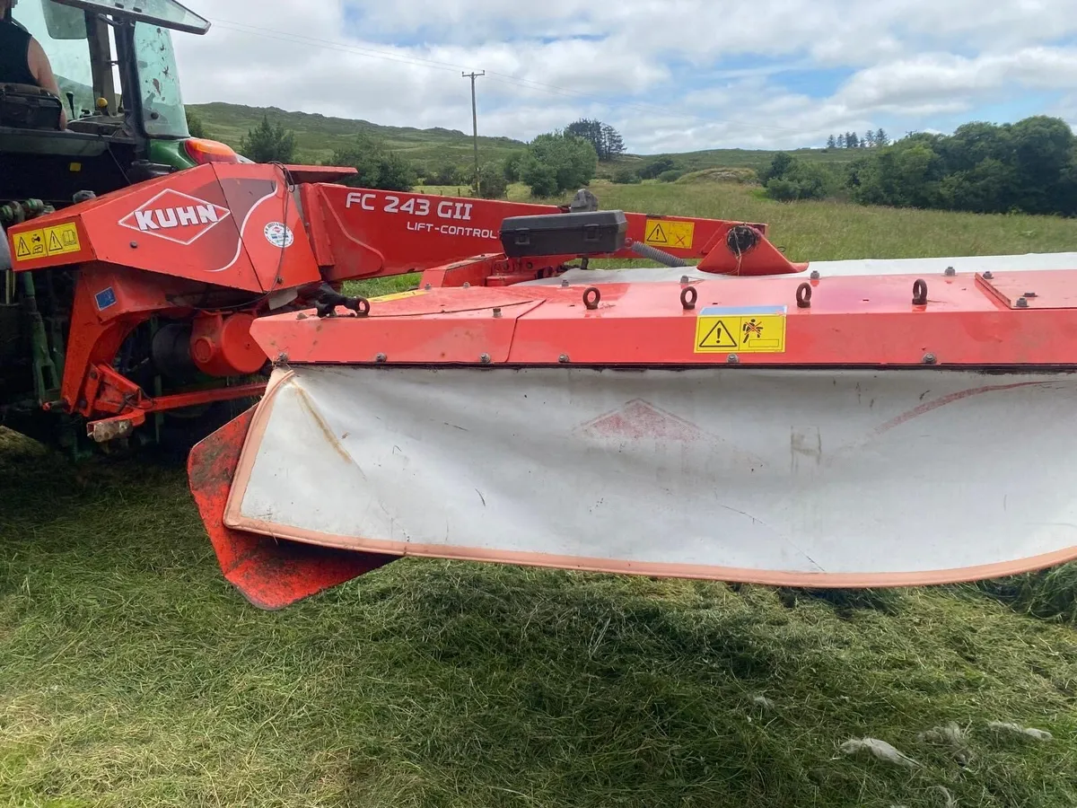 Kuhn conditioner mower - Image 4