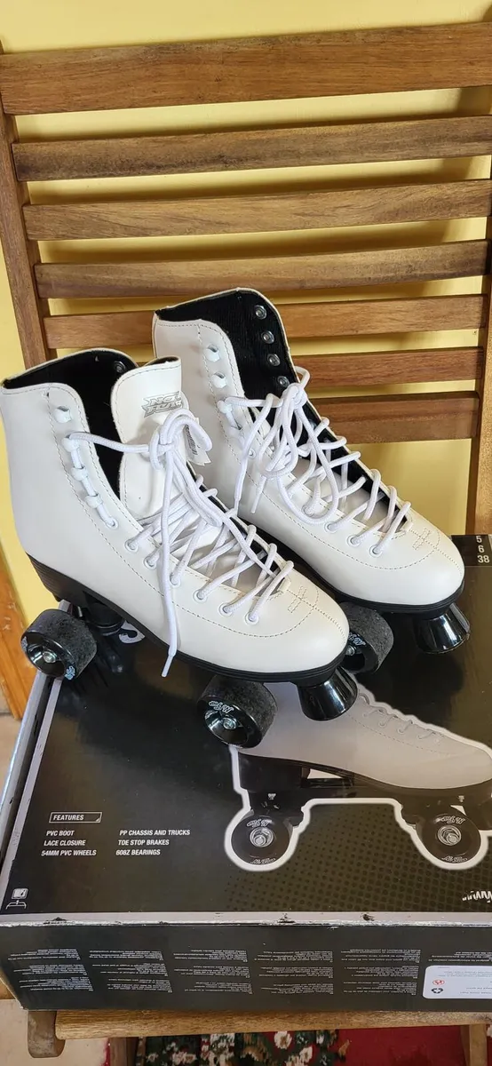 Roller skates - Image 3