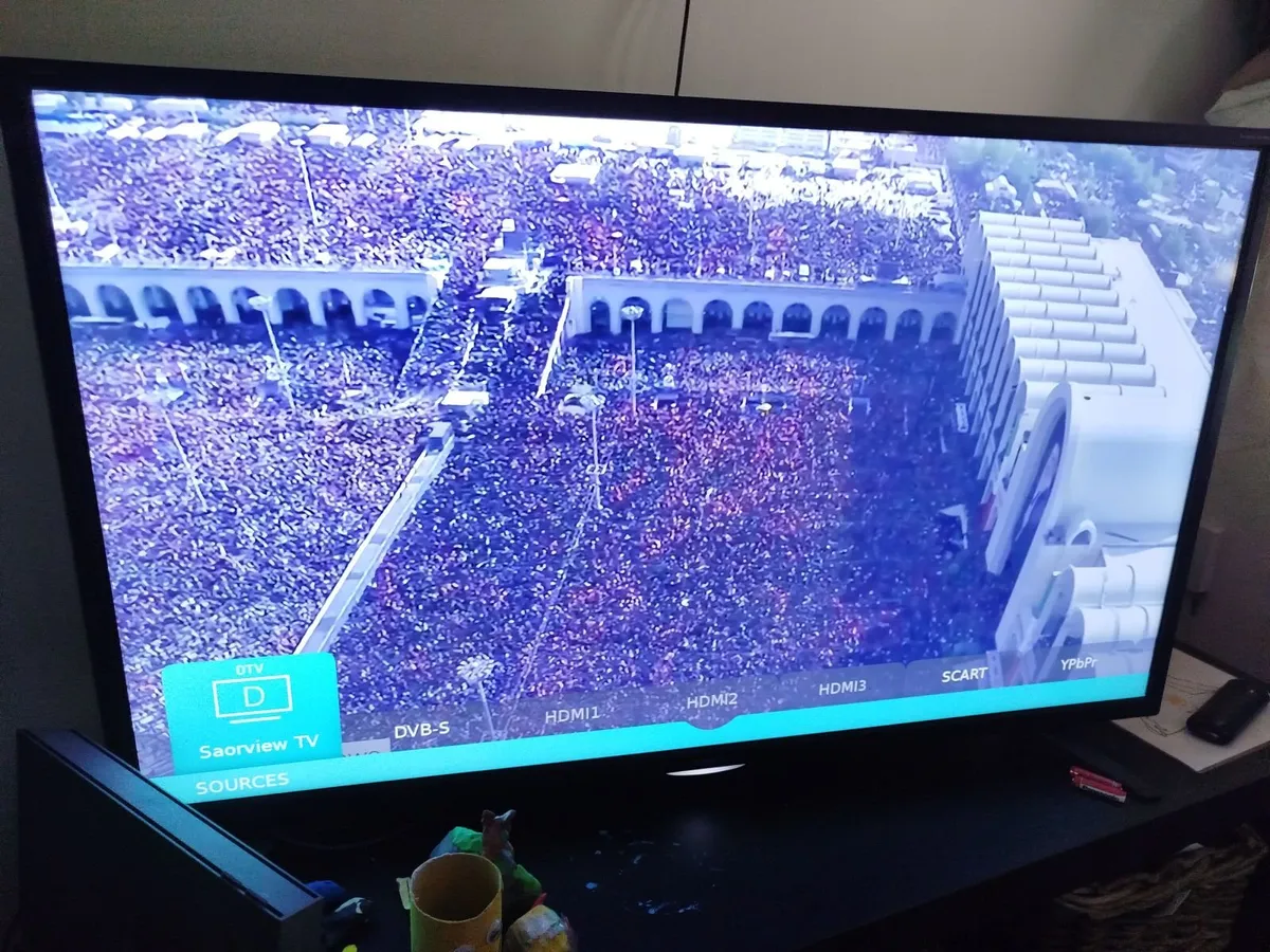 TV sharp 43 inches - Image 2