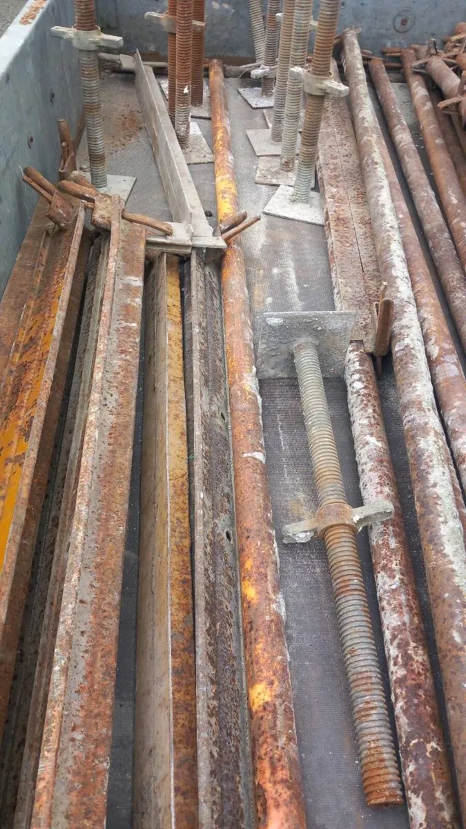Kwikstage scaffolding - Image 1