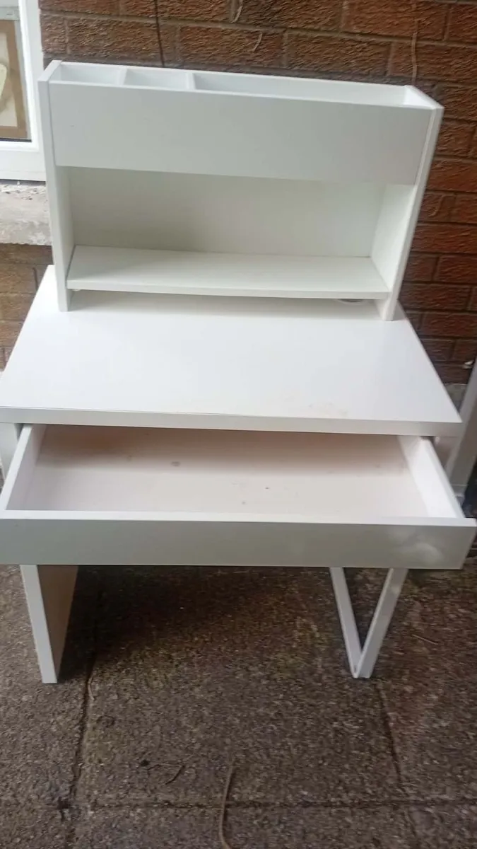 Desk - Image 1