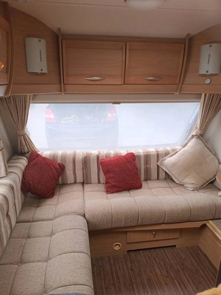 Caravan - Image 4