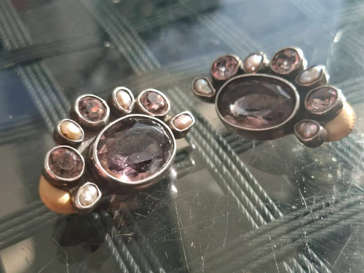 Beautiful pair of Vintage Sterling Silver Earrings - Image 1