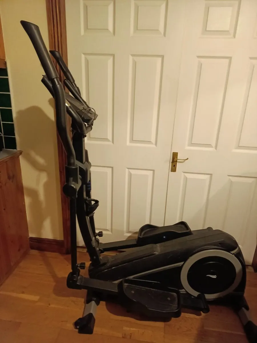 Exercise bike - Image 3