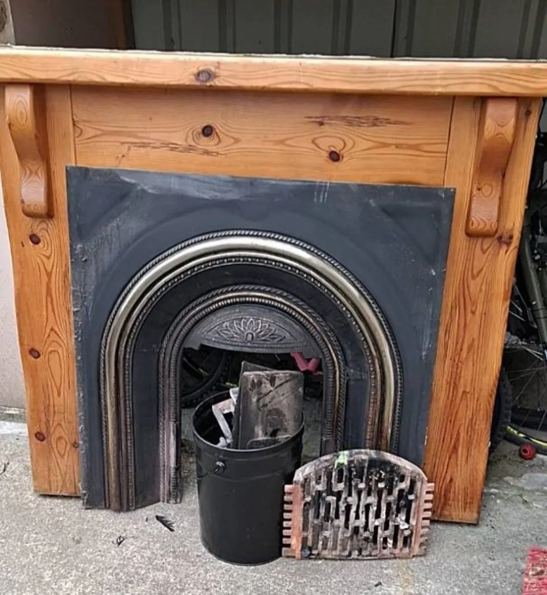 Pine fireplace surround and cast iron insert - Image 2