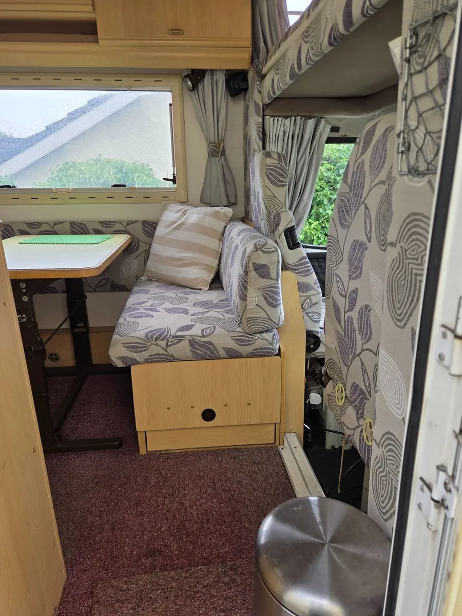 Motorhome - Image 4