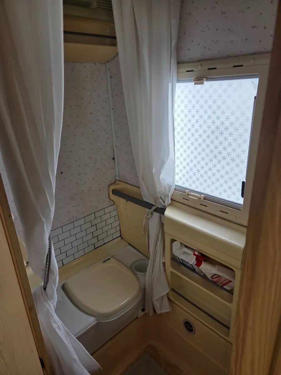 Motorhome - Image 3