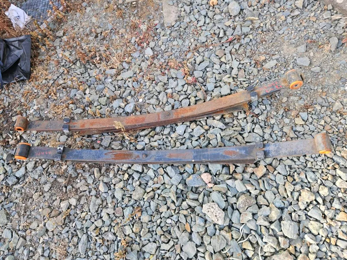 2016 isuzu dmax rear leaf springs - Image 2