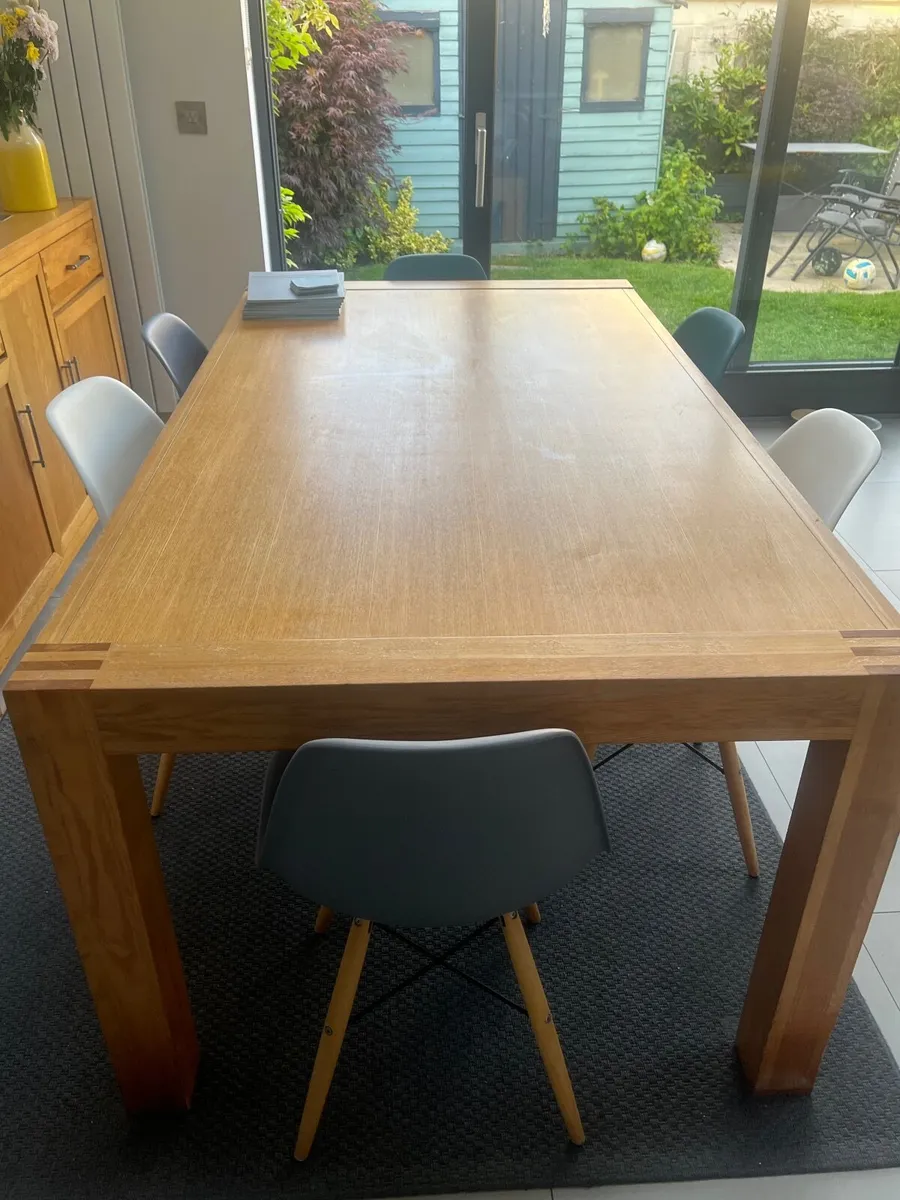 Oak Dining table and sideboard - Image 4