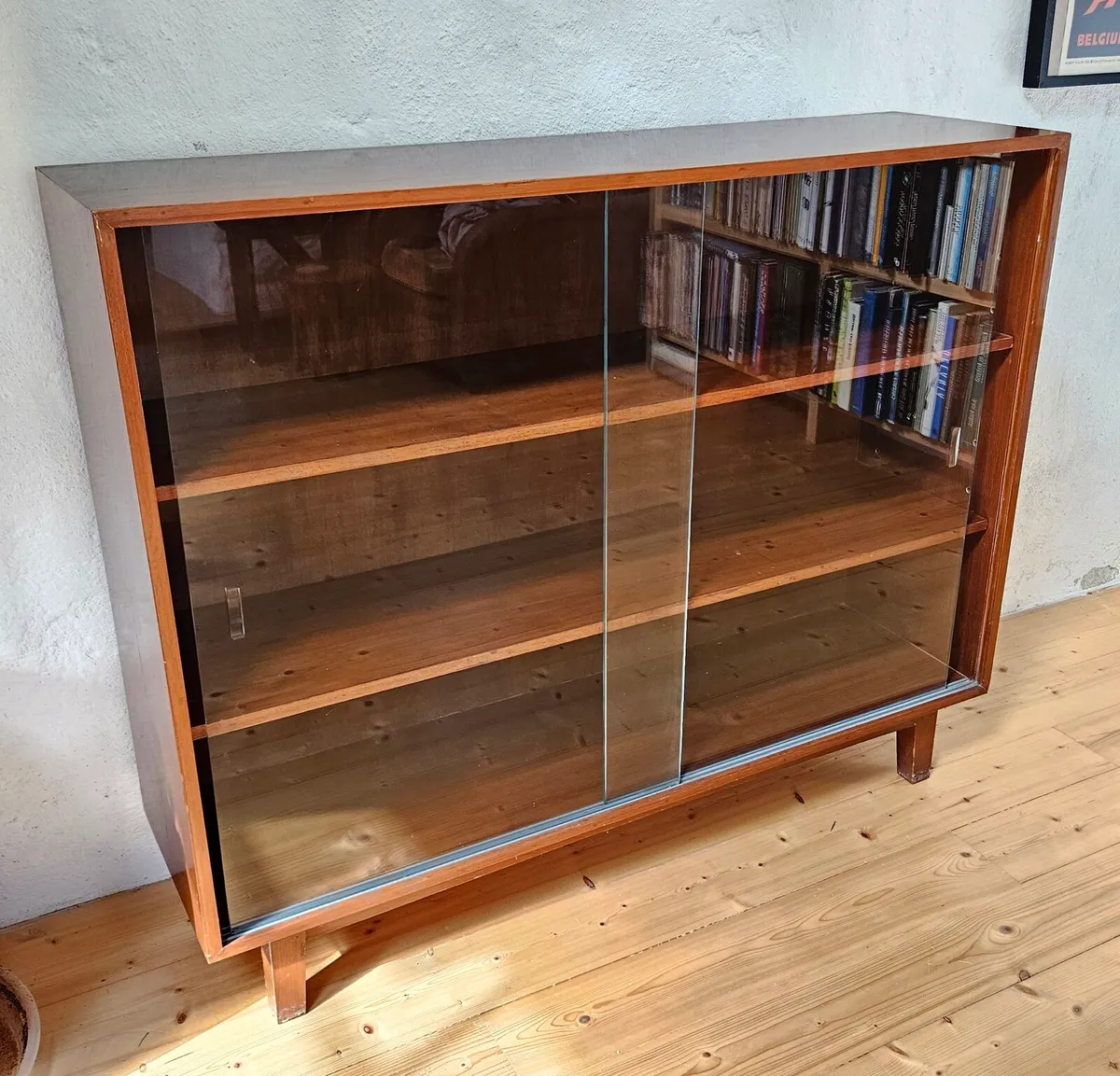 Vintage Mid Century Sideboard - Sideboard - Image 1