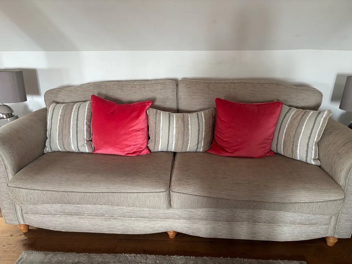 3 seater Couch