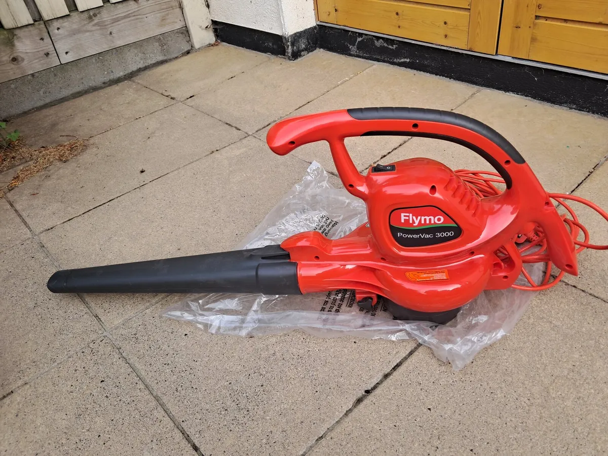 Flymo Power Vac 3000 - Image 3