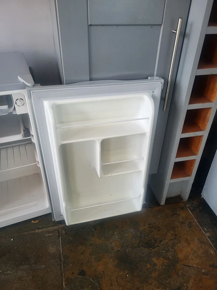 Undercounter Fridge - Image 3