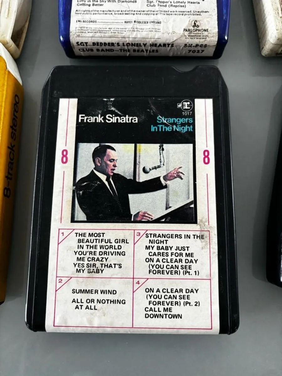 Weltron Space Ball plus collection of 8track tapes - Image 3