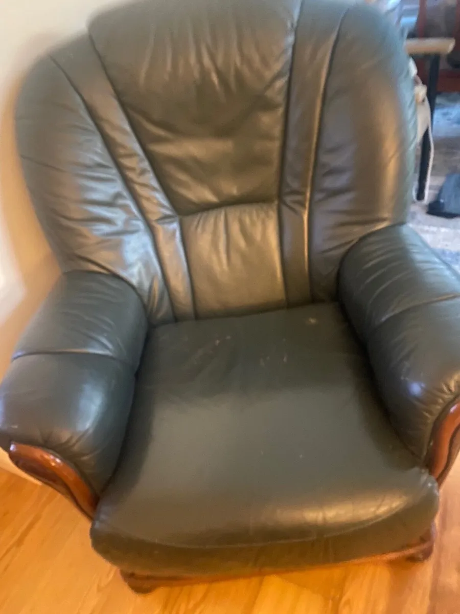 a pair of Italian leather armchairs - Image 2