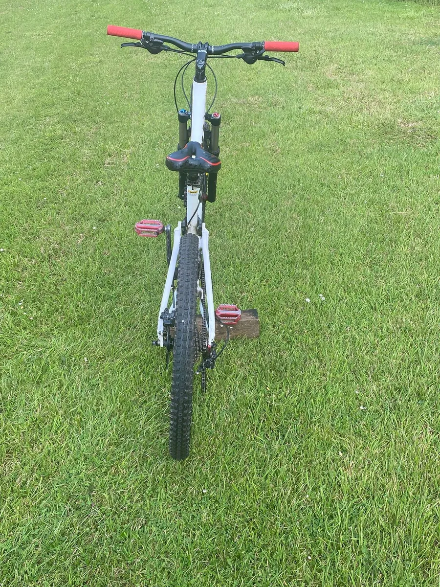 Giant Trance X3. Full Suspension Mountain Bike - Image 4