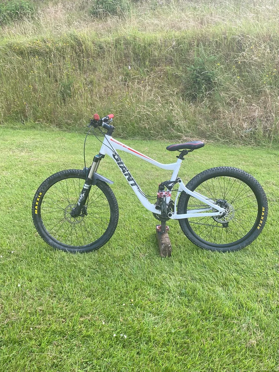 Giant Trance X3. Full Suspension Mountain Bike - Image 1