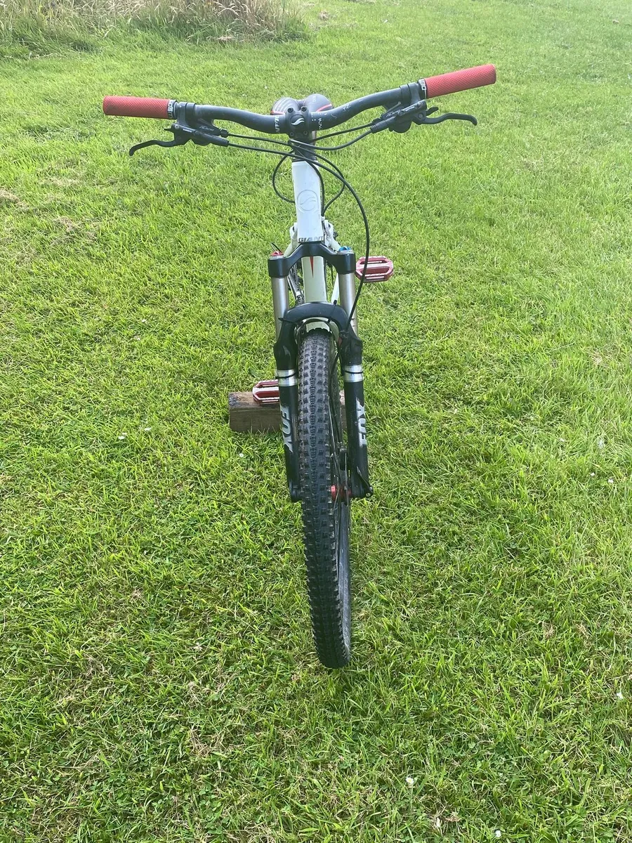 Giant Trance X3. Full Suspension Mountain Bike - Image 2