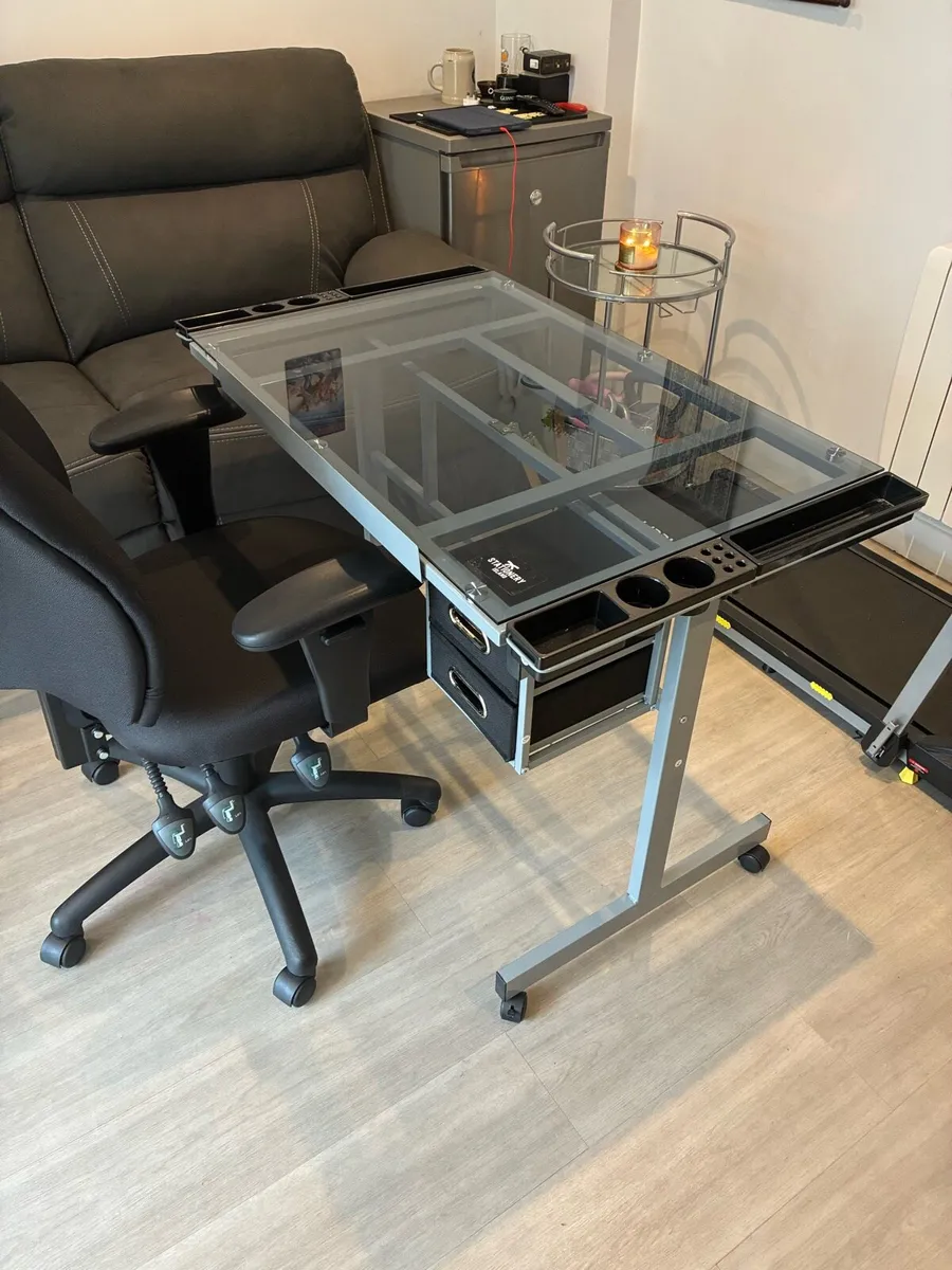 Desk - Image 1