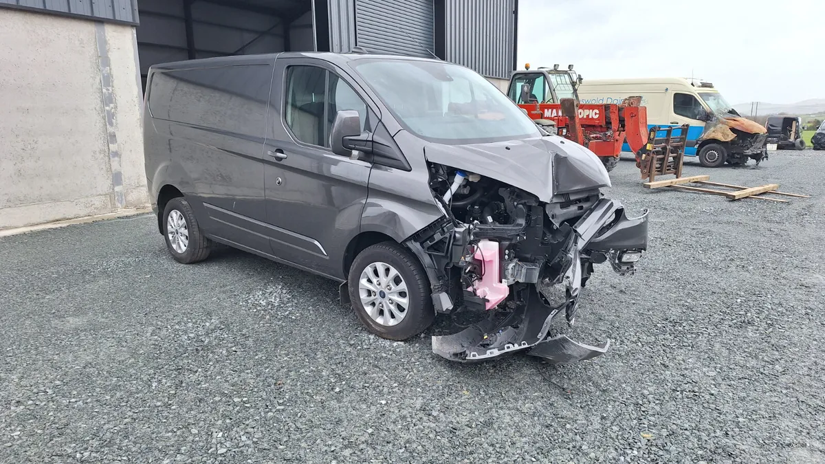 2023 Ford Transit Custom For Dismantling - Image 1