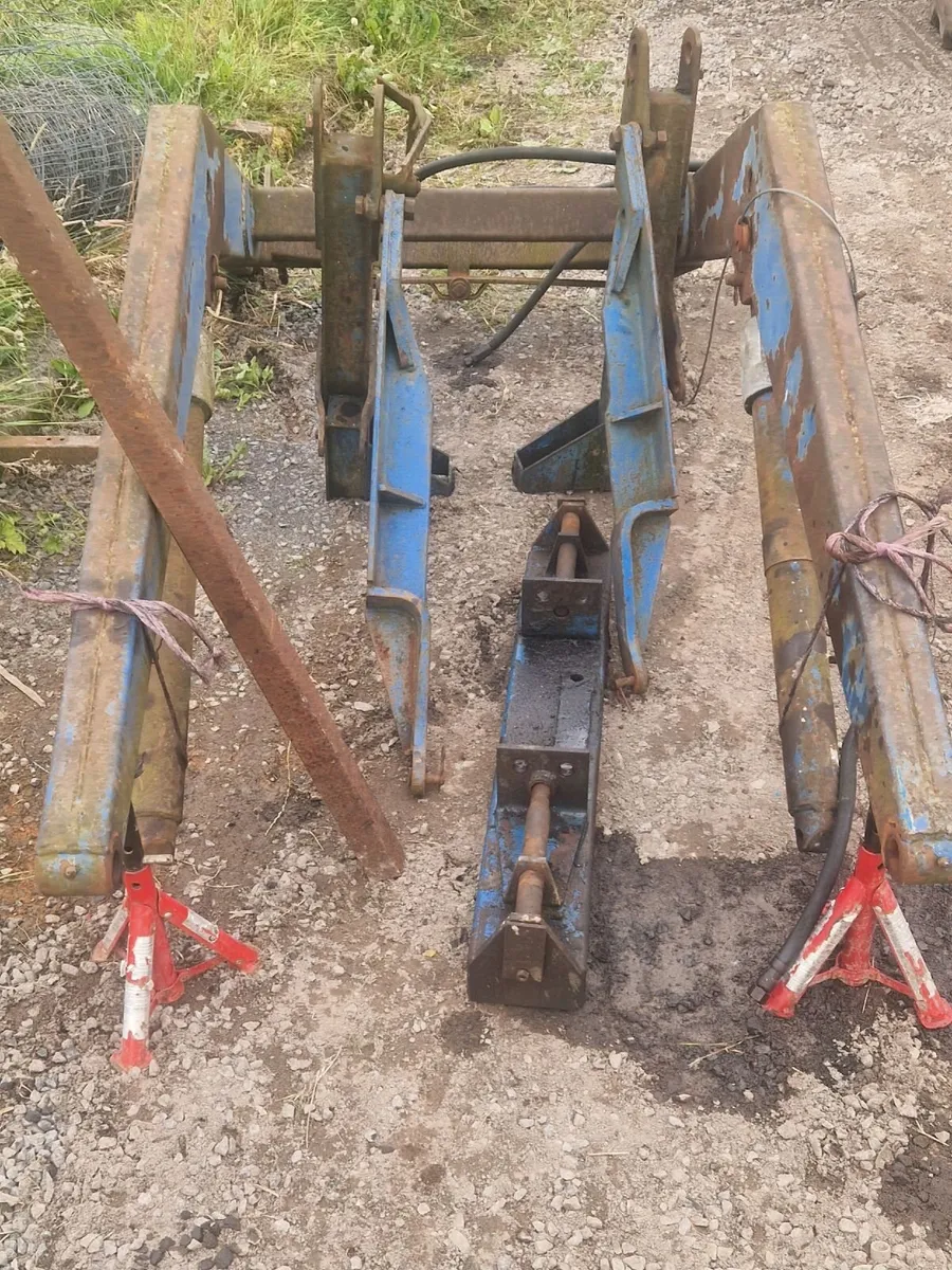 Front loader - Image 4