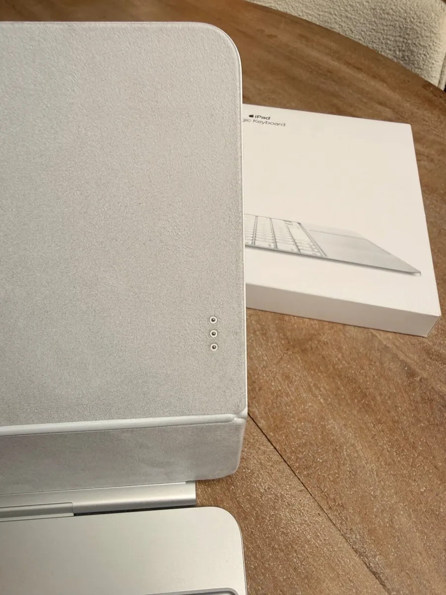 iPad Pro 13-inch Magic Keyboard - Image 3