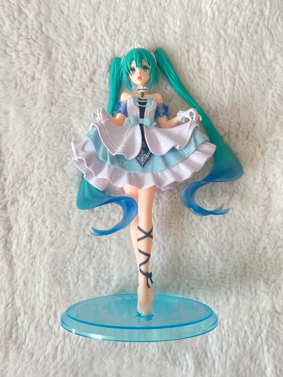 Anime figure - Image 2