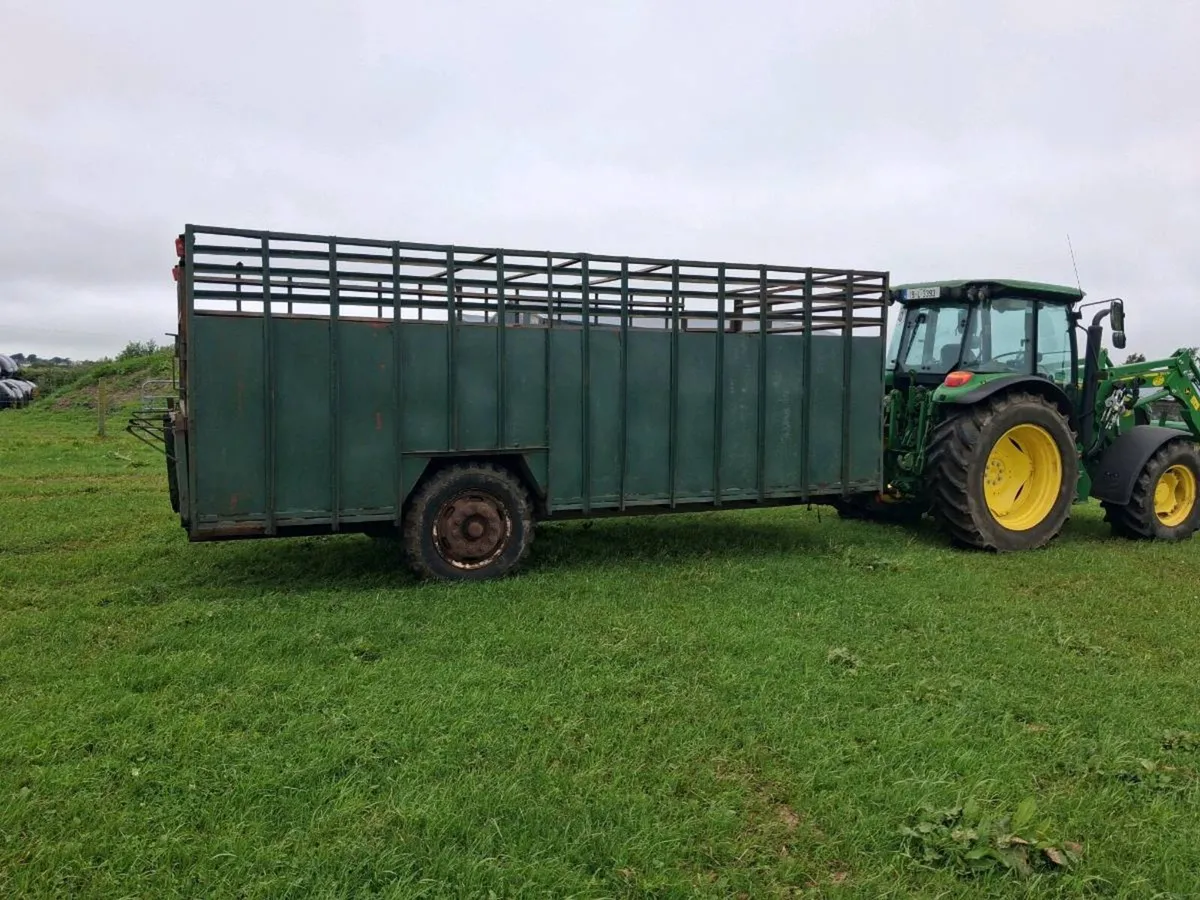 Cattle tractor trailer - Image 2