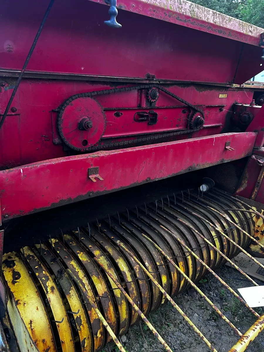 New Holland 376 - Image 2