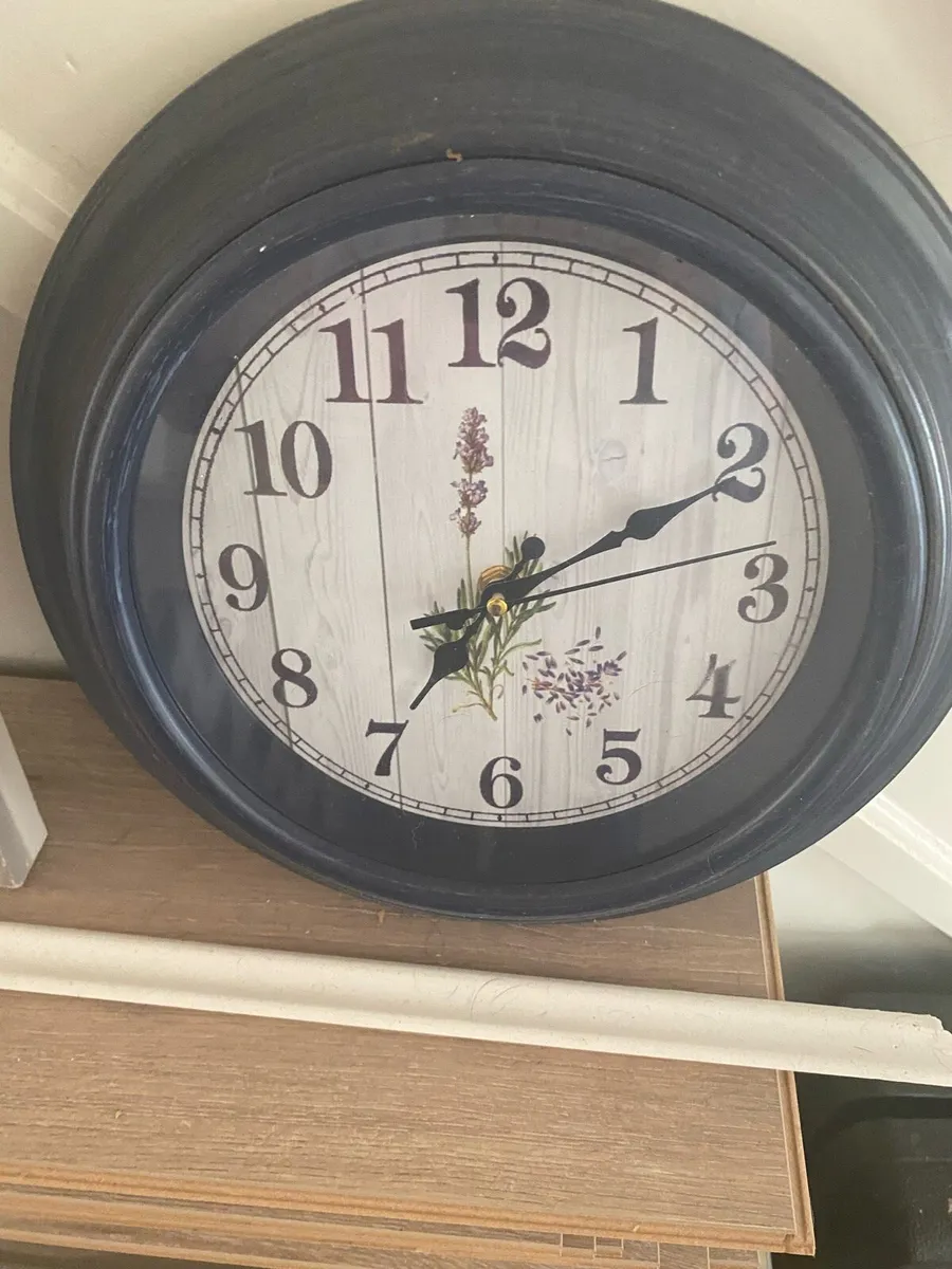 Kitchen clock