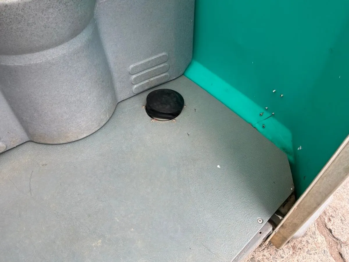 Portable toilet. Building site port aloo.........2 - Image 4