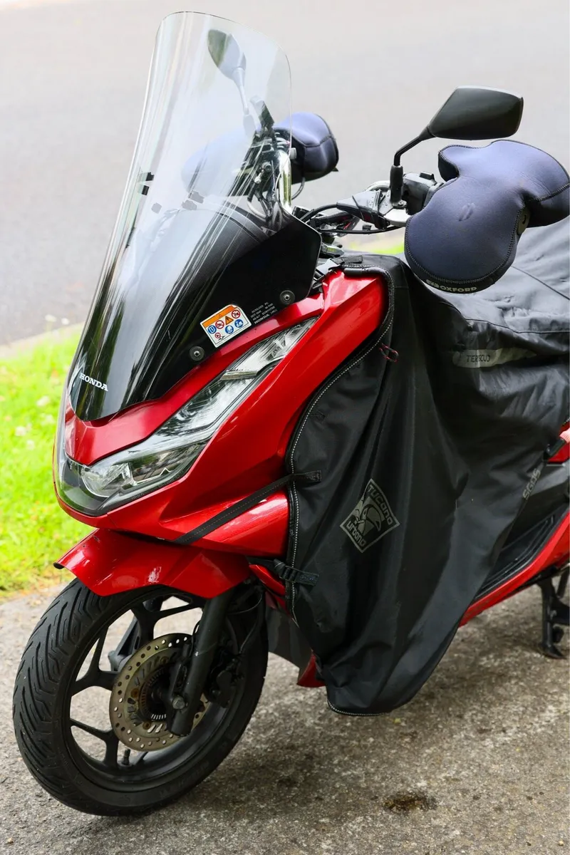 Honda PCX 2021 - Image 2