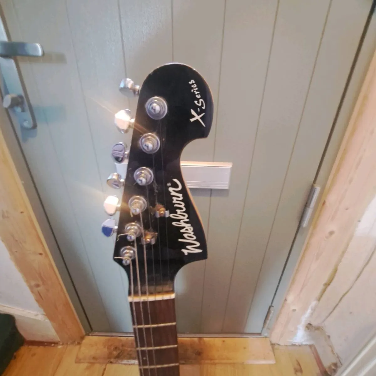 Electric guitar - Image 3